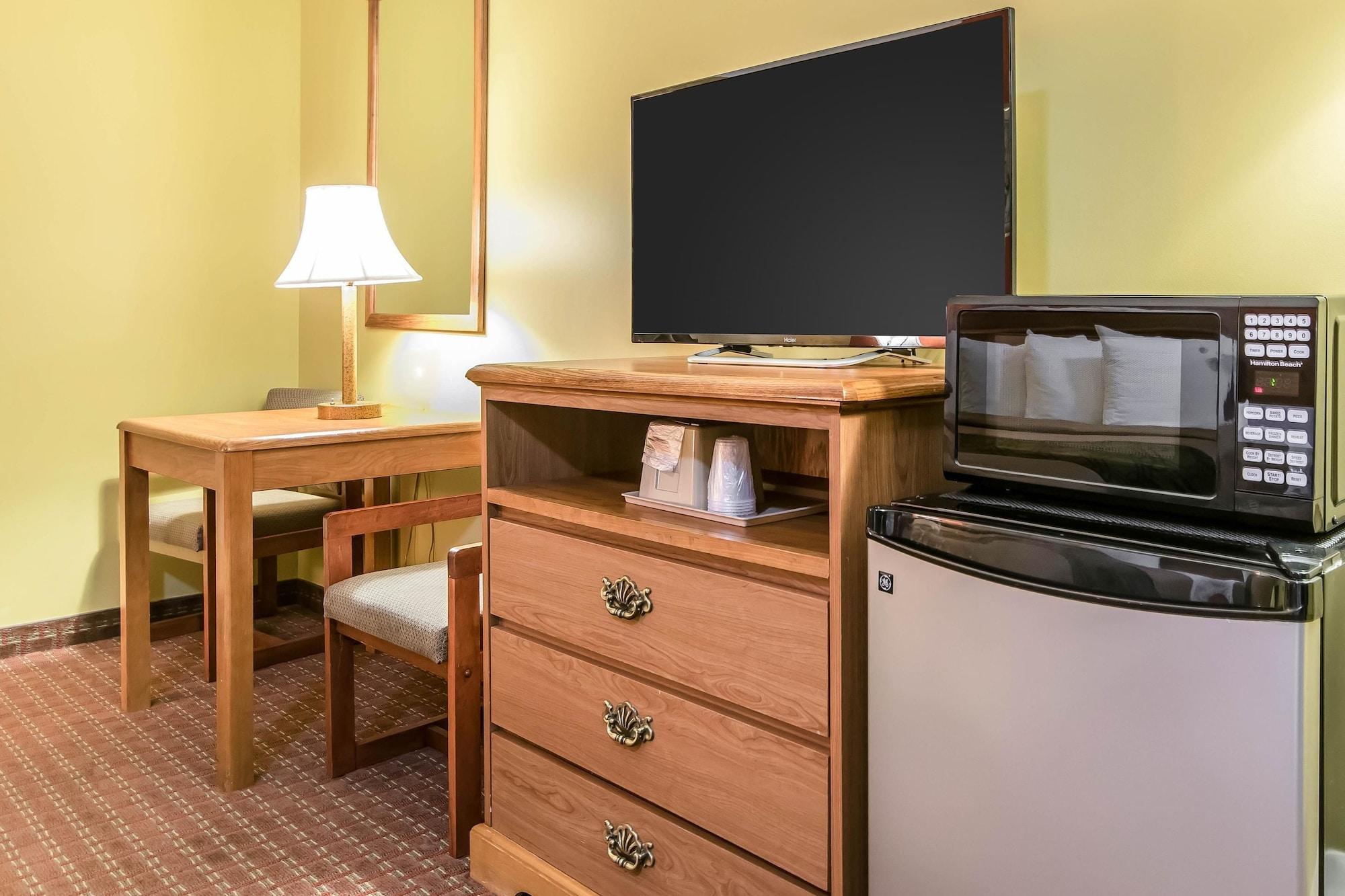 Econo Lodge Airport Louisville-Jefferson County Extérieur photo