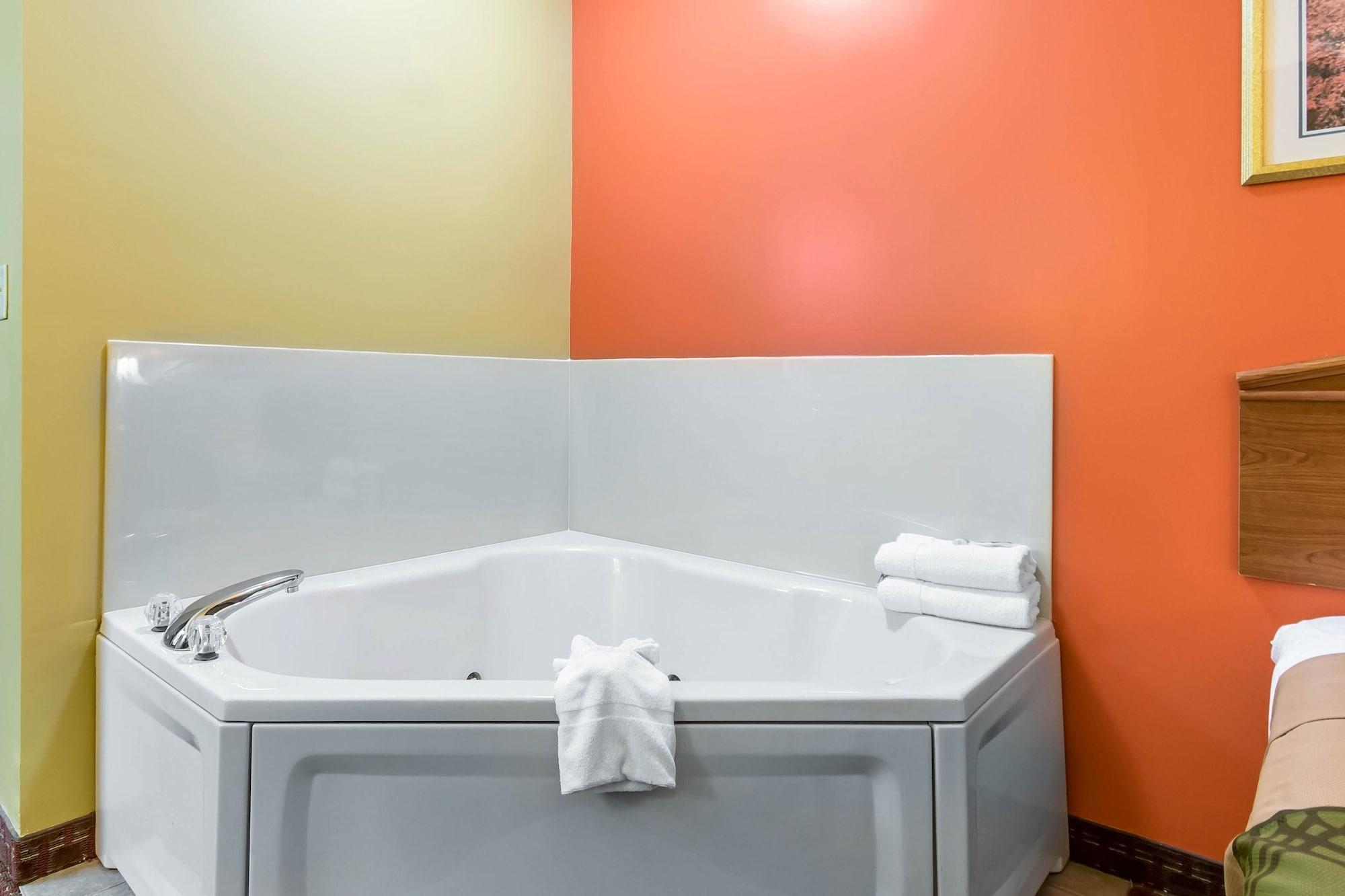 Econo Lodge Airport Louisville-Jefferson County Extérieur photo