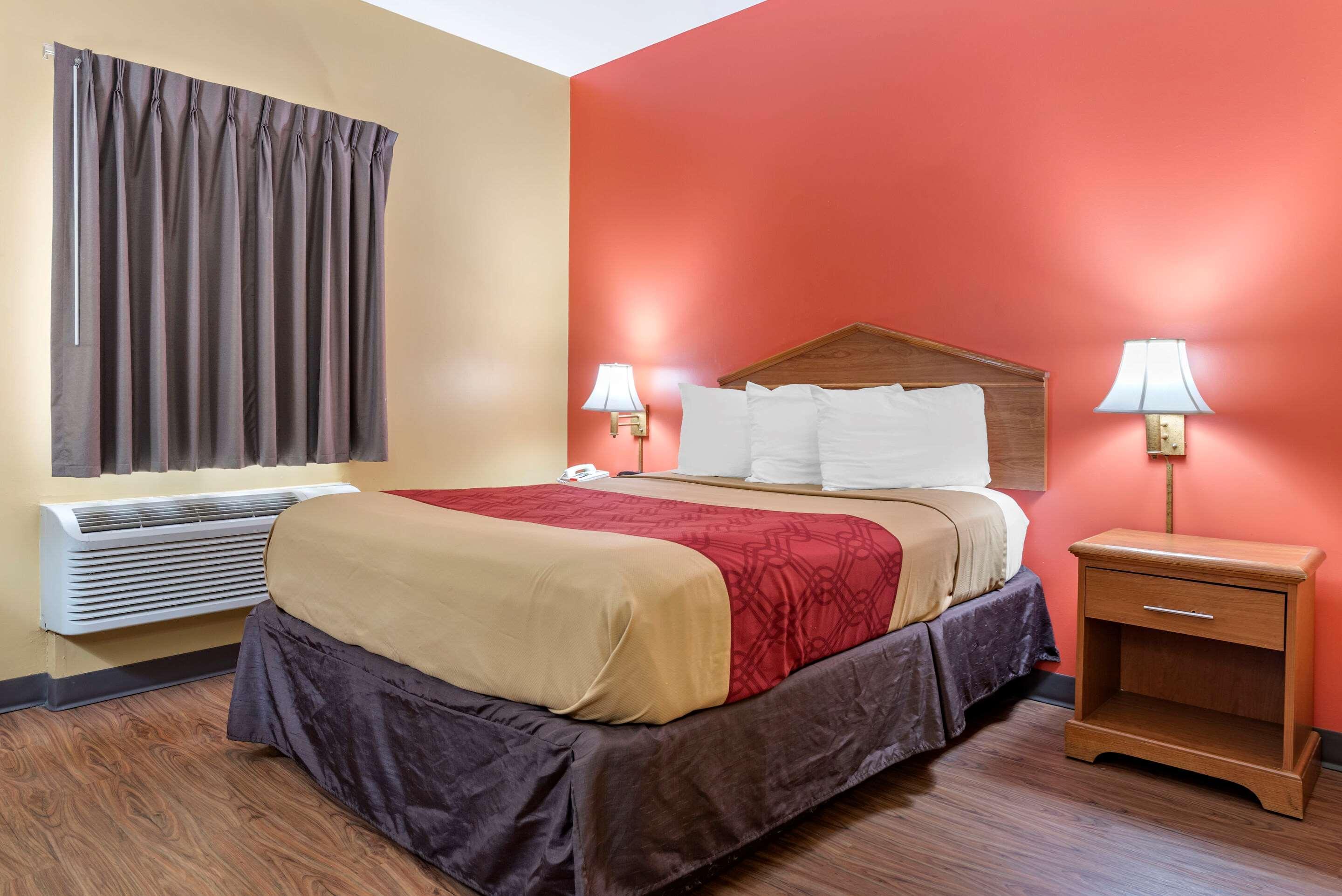 Econo Lodge Airport Louisville-Jefferson County Extérieur photo