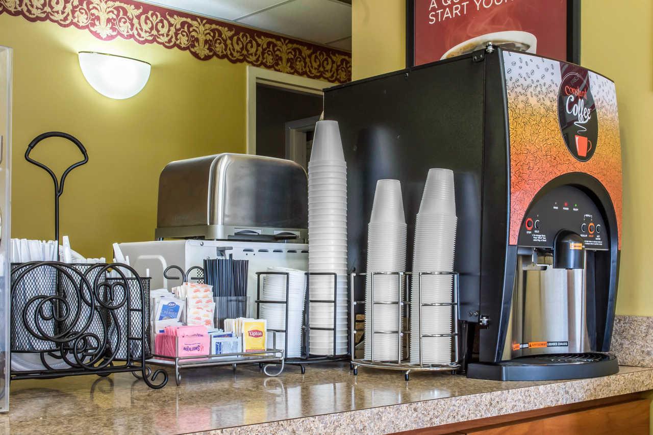 Econo Lodge Airport Louisville-Jefferson County Extérieur photo