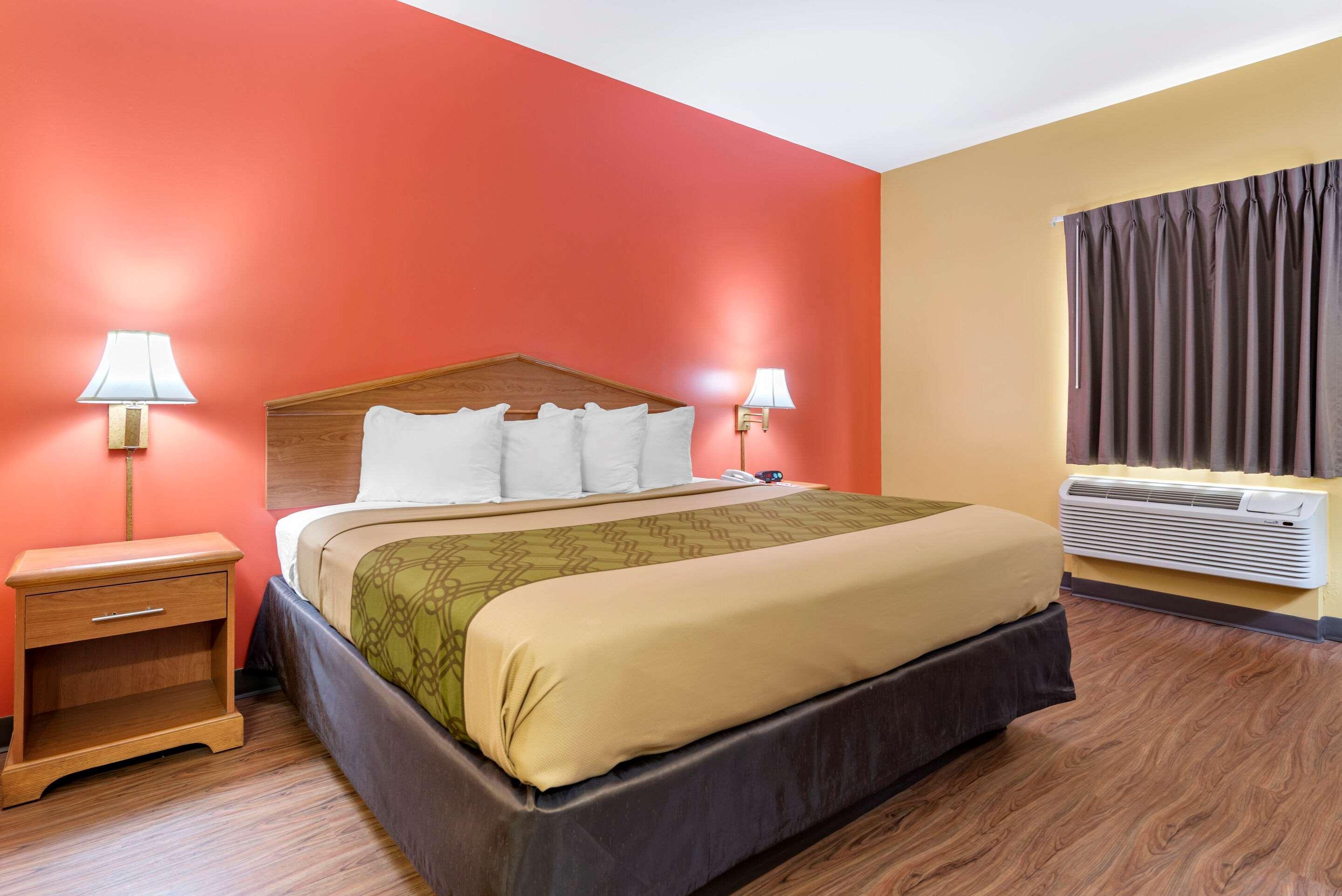Econo Lodge Airport Louisville-Jefferson County Extérieur photo