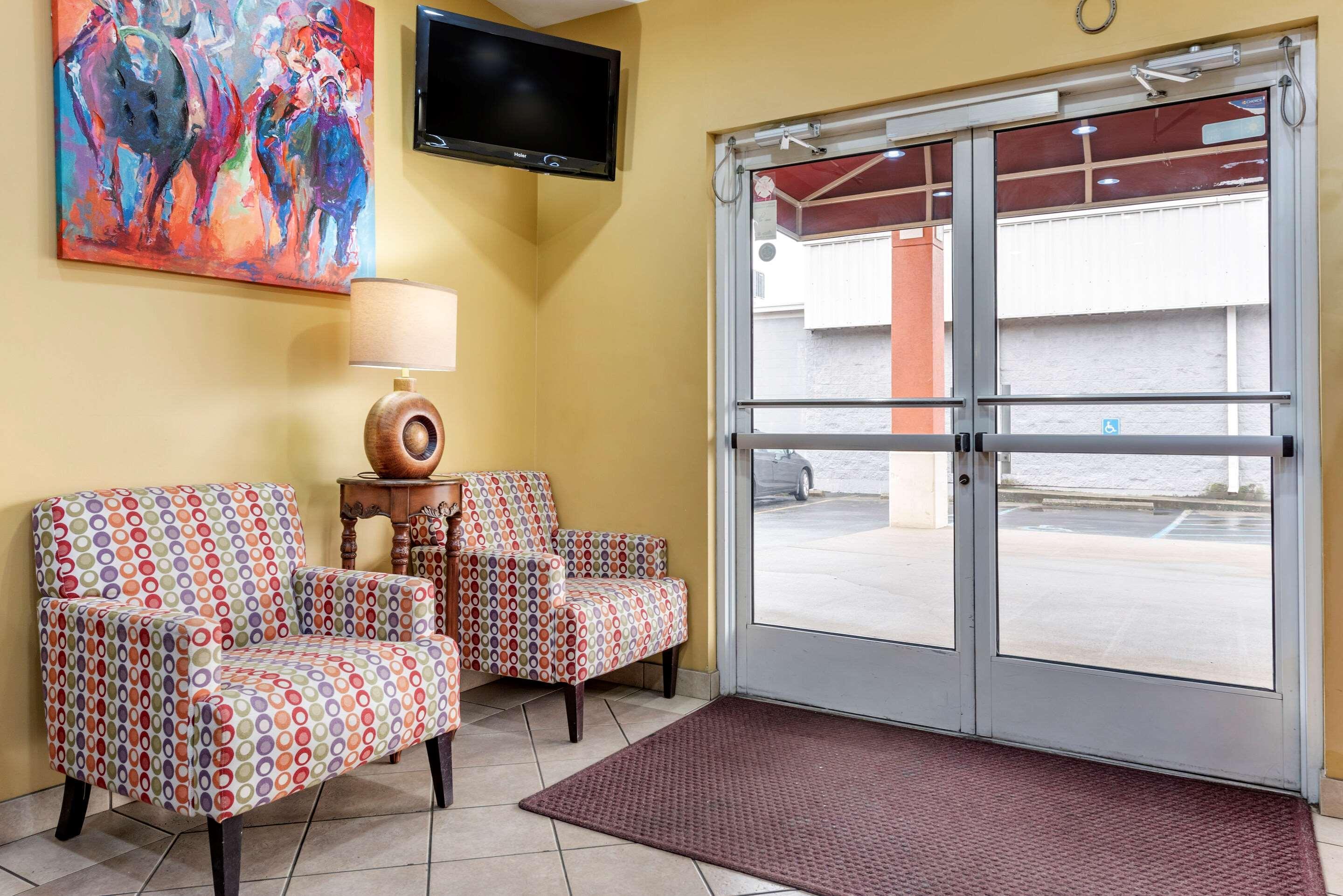 Econo Lodge Airport Louisville-Jefferson County Extérieur photo