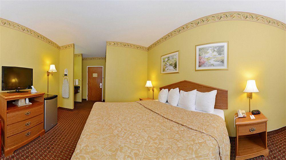 Econo Lodge Airport Louisville-Jefferson County Extérieur photo
